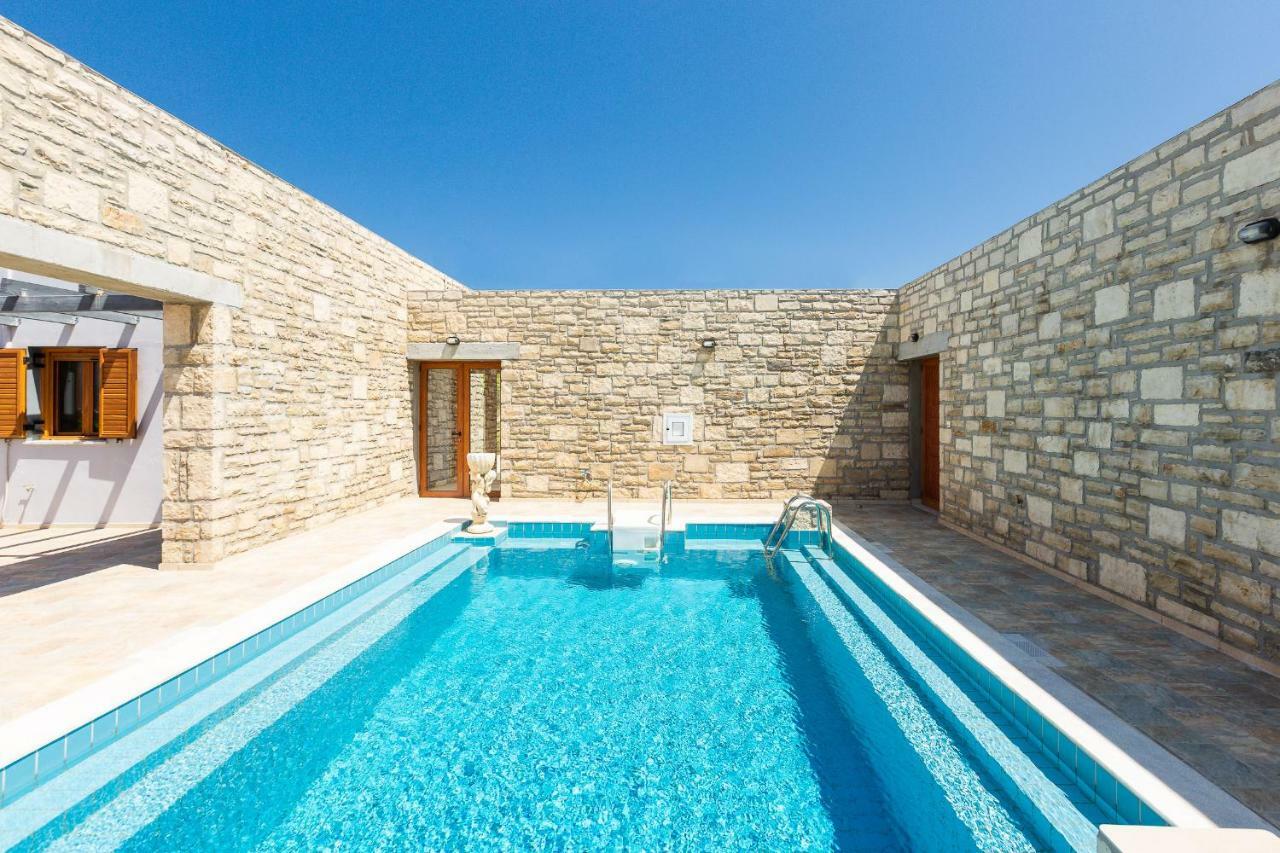 Karotí Villa Ypsilon מראה חיצוני תמונה