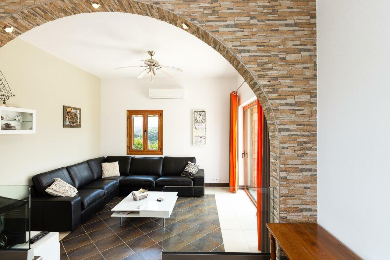 Karotí Villa Ypsilon מראה חיצוני תמונה